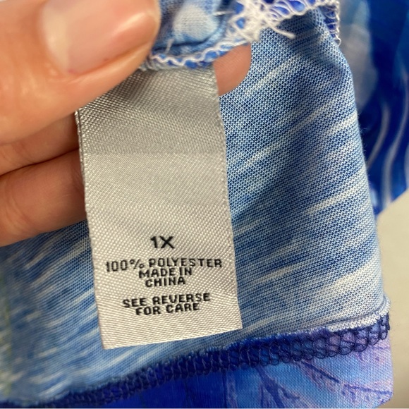 Catherines blue green Floral sparkle key hole t-shirt 1X - Picture 8 of 9